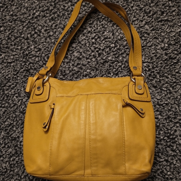 Tignanello Handbags - Vintage Tignanello Tote
